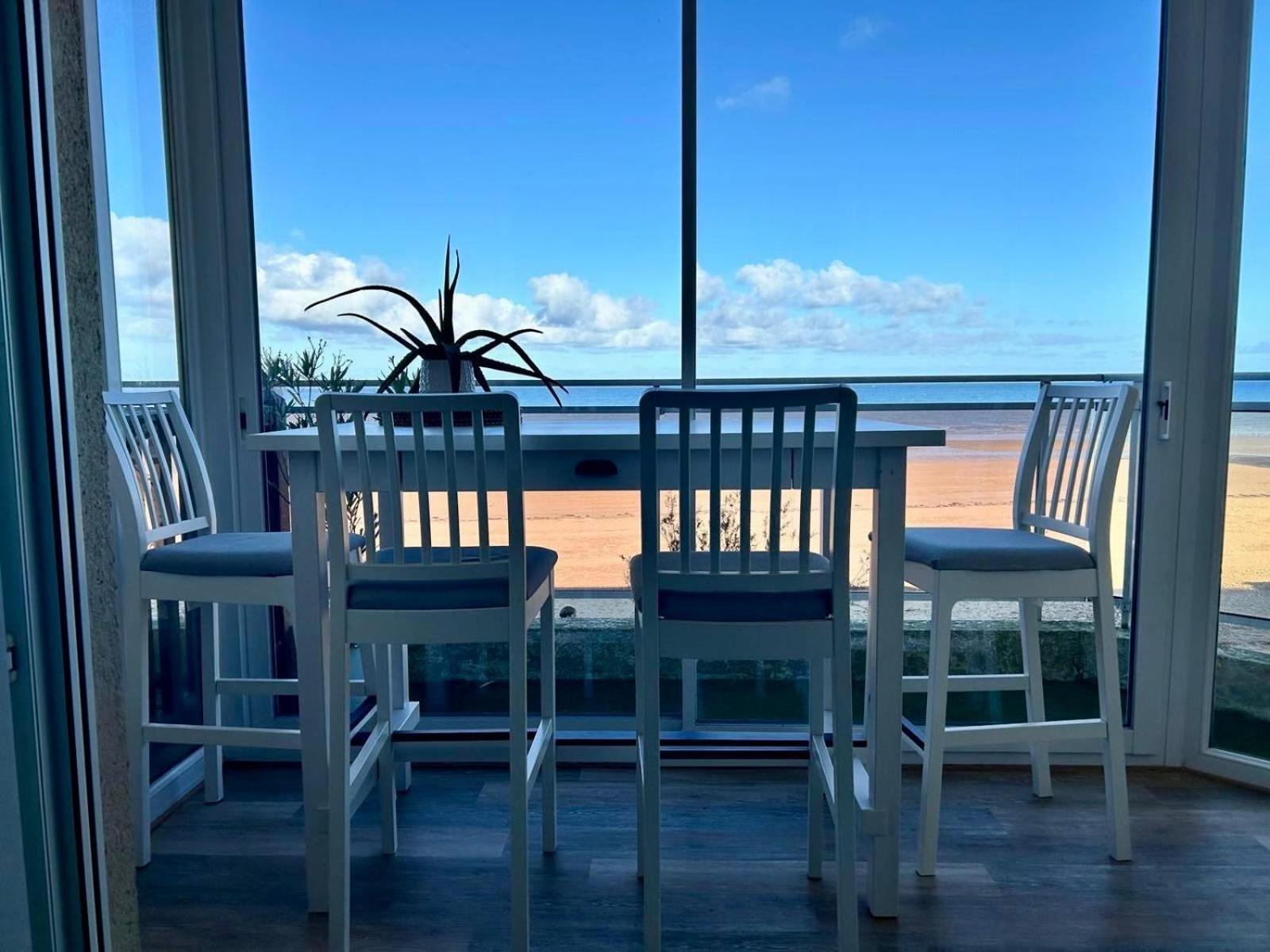 Mettons Les Voiles - Appt Vue Mer Avec Loggia Bernieres-sur-Mer Luaran gambar